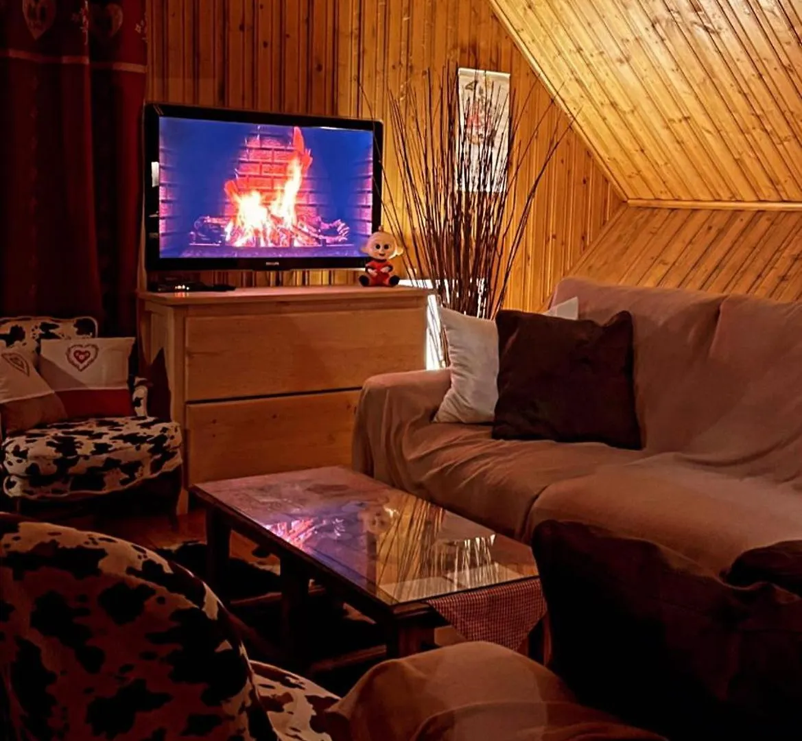 Authentique Chalet Vue Sur Le Lac Et Les Pistes Besse-et-Saint-Anastaise 0*,  France